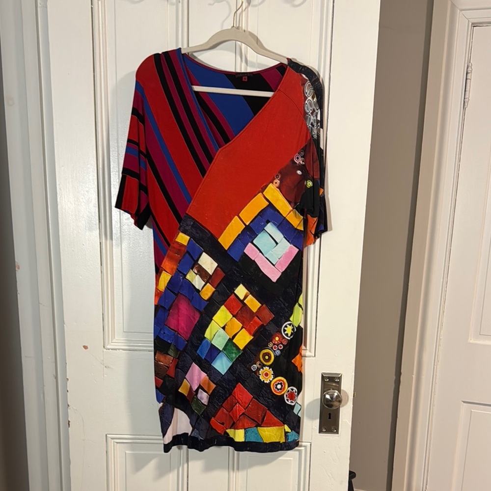 Red and Blue Asymmetrical Sheath Dress Short Sleeve